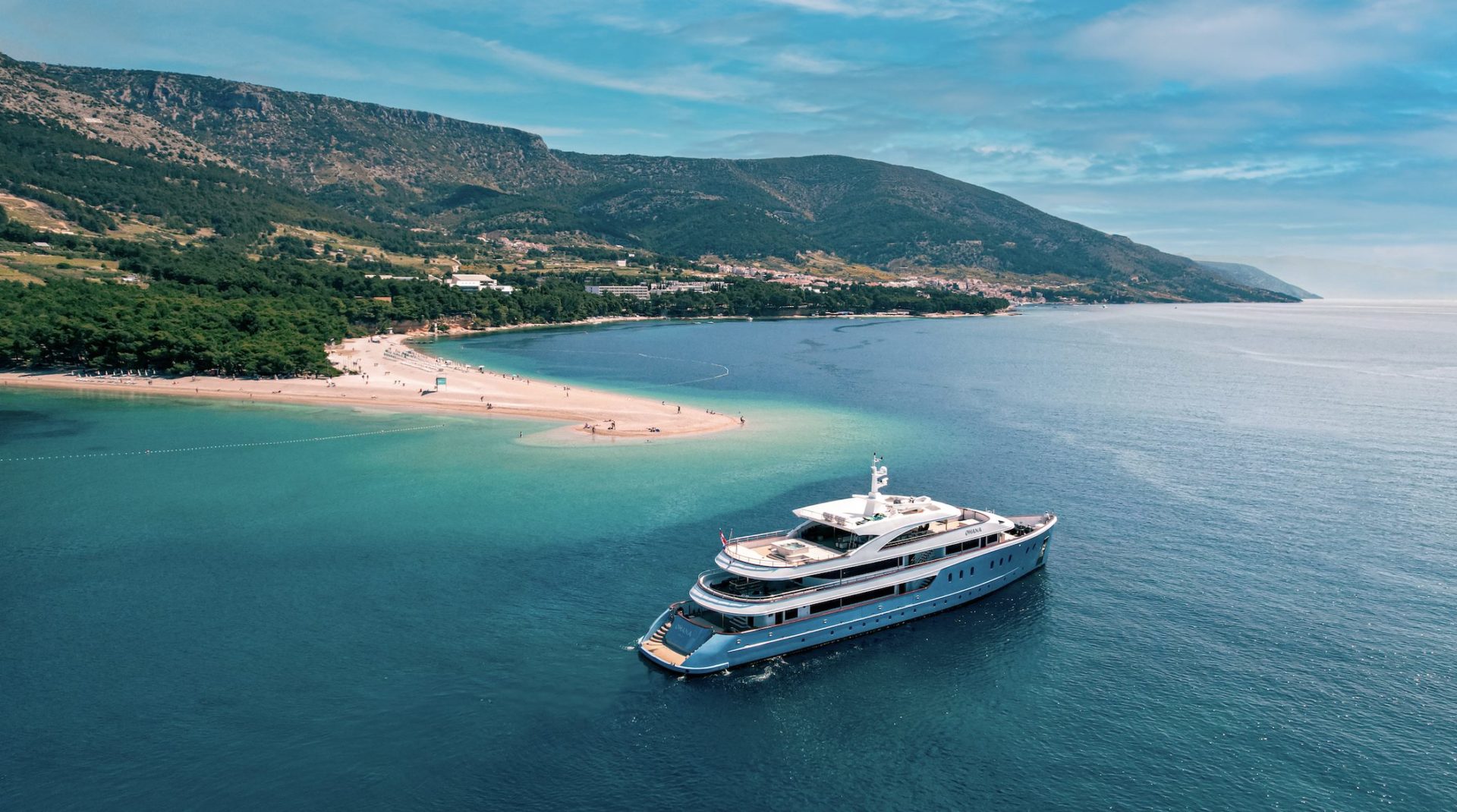 LUXURIA LIFESTYLE INTERNATIONAL MAGAZINE WELCOMES GOOLETS AND DS YACHTS