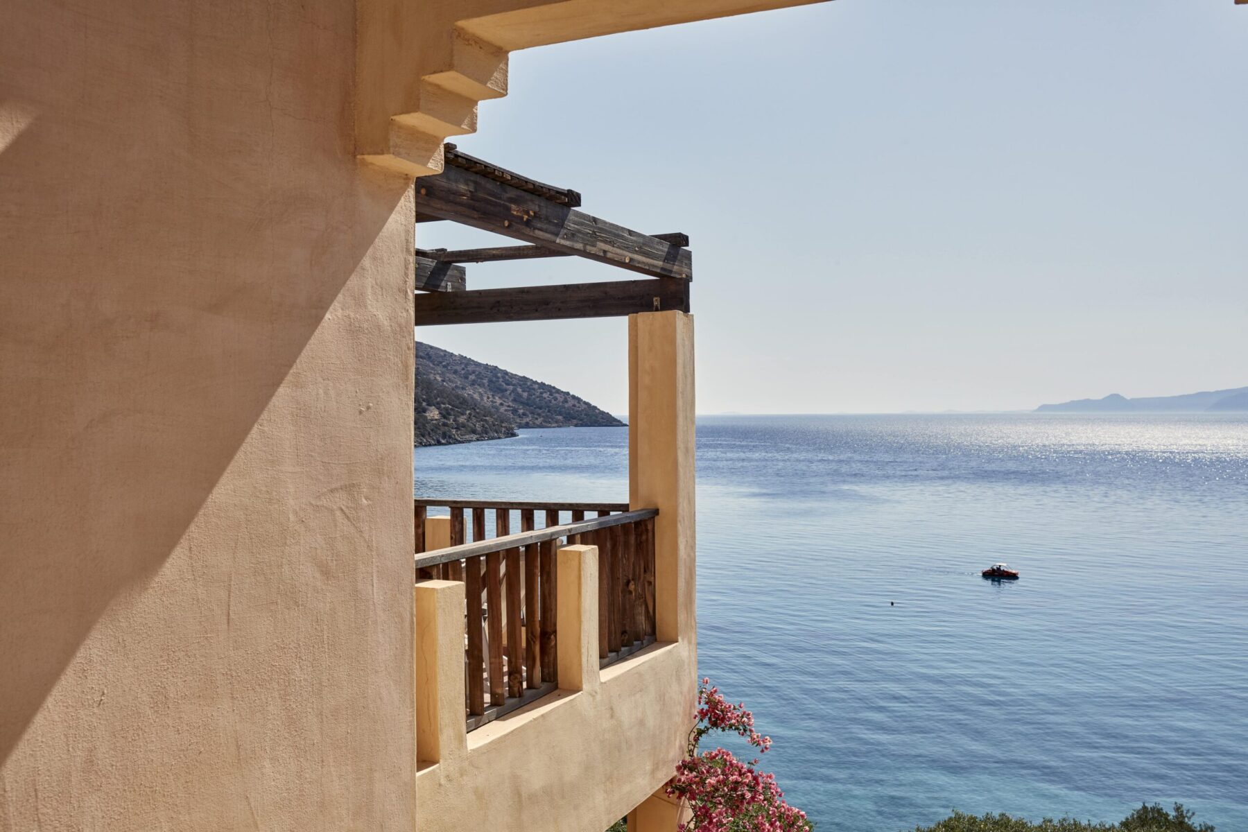 LUXURIA LIFESTYLE REVIEWS THE STUNNING CANDIA PARK RESORT IN CRETE 