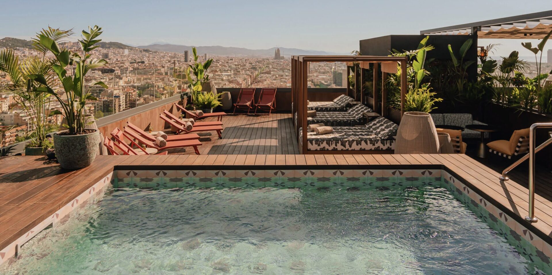 LUXURIA LIFESTYLE MAGAZINE INVITED TO REVIEW NOBU HOTEL IN BARCELONA