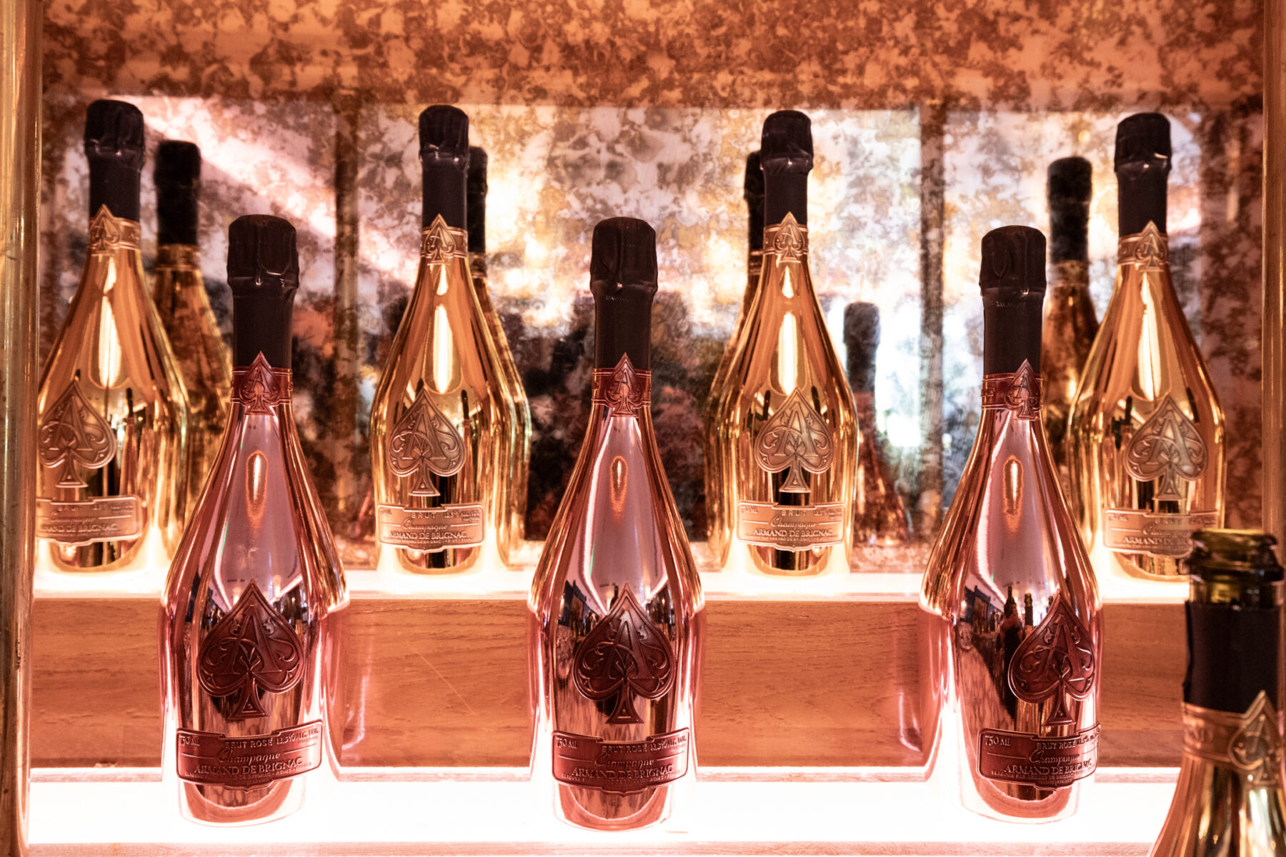 LUXURIA LIFESTYLE INTERNATIONAL MAGAZINE WELCOMES ARMAND DE BRIGNAC CHAMPAGNE