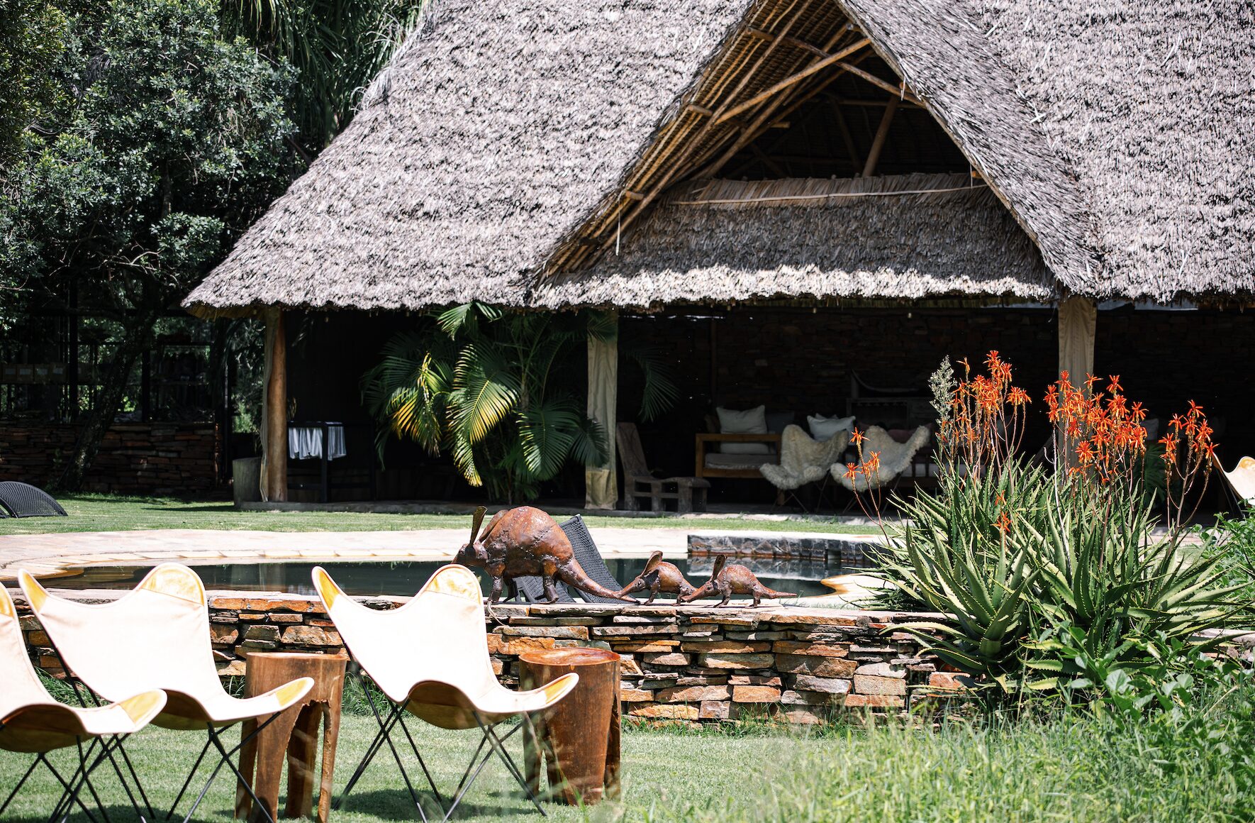 LUXURIA LIFESTYLE INTERNATIONAL MAGAZINE REVIEWS HOUSE IN THE WILD IN KENYA